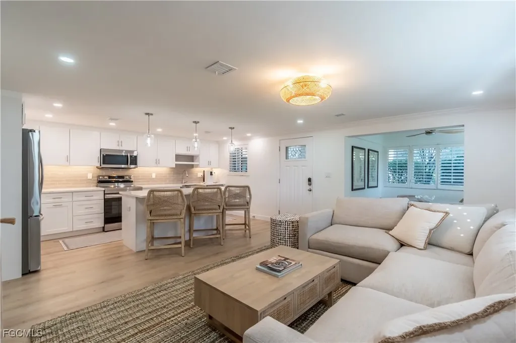 503 Broad Avenue S Naples FL 34102