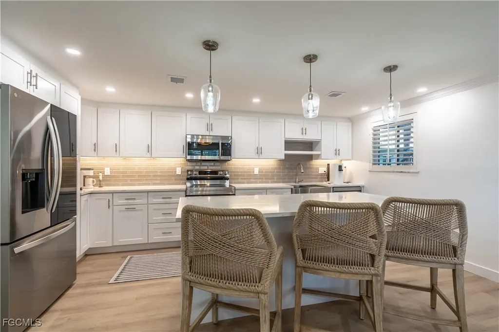 503 Broad Avenue S Naples FL 34102