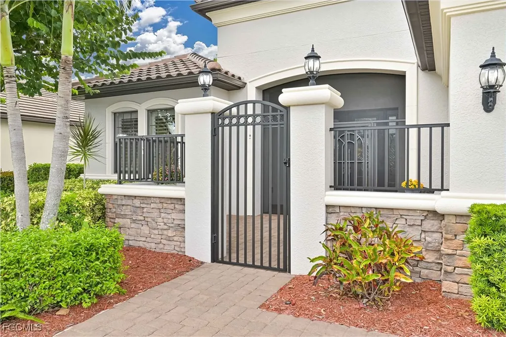 17283 Walnut Run Drive Alva FL 33920