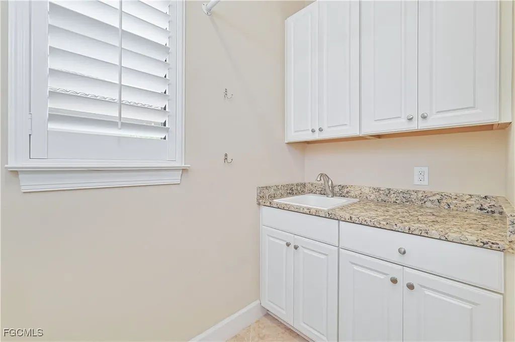 17283 Walnut Run Drive Alva FL 33920