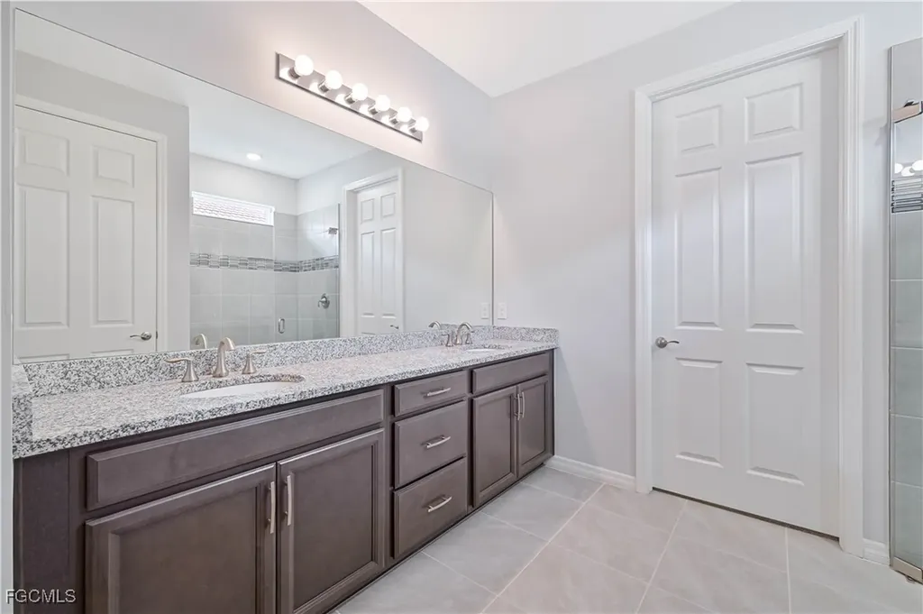 3242 Apple Blossom Drive Alva FL 33920