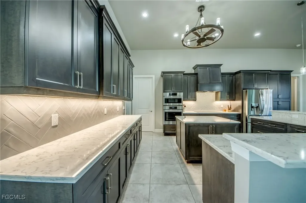 2915 SW 38th Terrace Cape Coral FL 33914