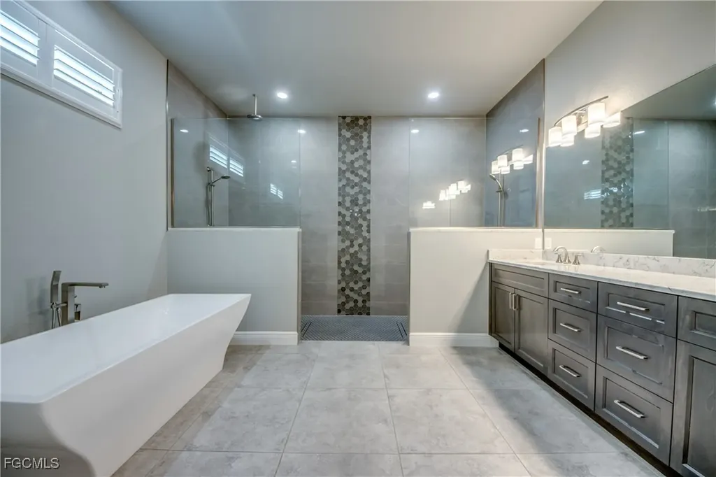 2915 SW 38th Terrace Cape Coral FL 33914