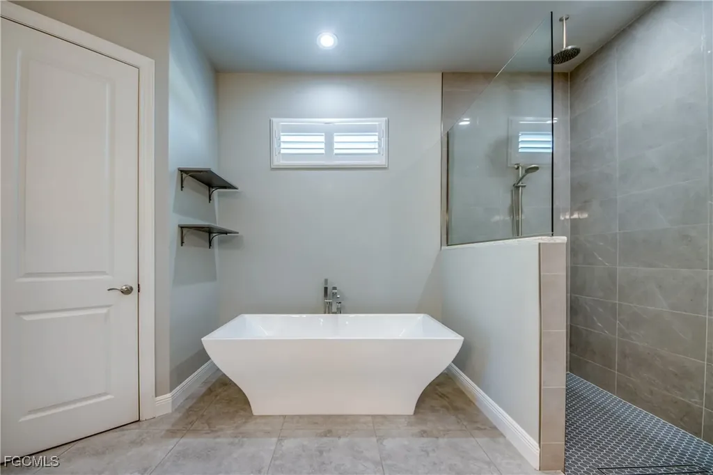 2915 SW 38th Terrace Cape Coral FL 33914