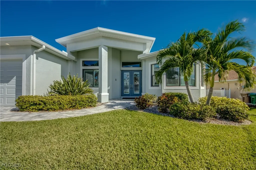 2915 SW 38th Terrace Cape Coral FL 33914