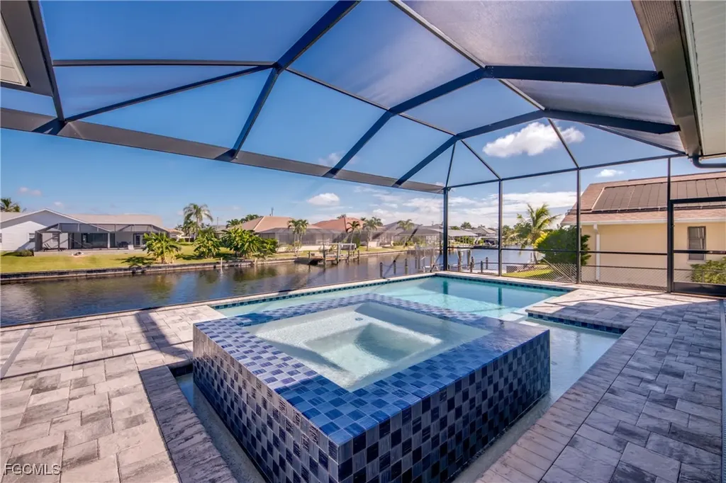 2915 SW 38th Terrace Cape Coral FL 33914