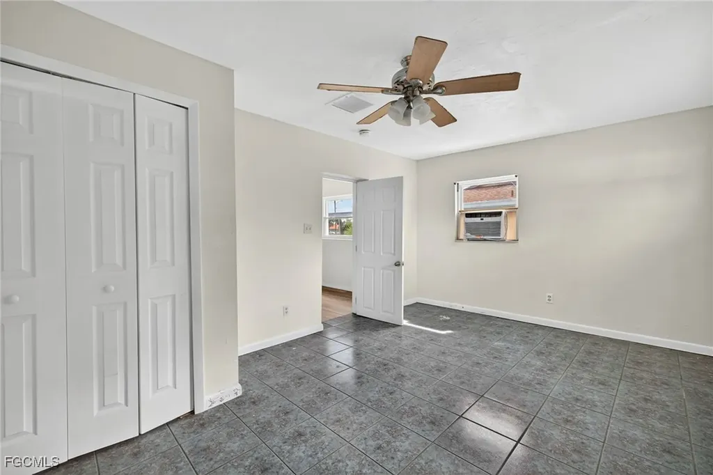 2613 Cartegena Avenue Fort Myers FL 33905