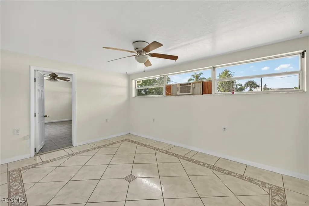 2613 Cartegena Avenue Fort Myers FL 33905