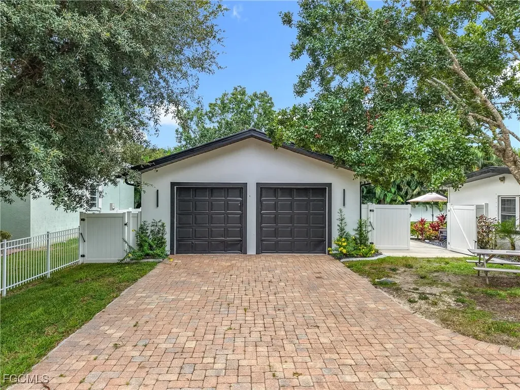 1325 Caloosa Vista Road Fort Myers FL 33901