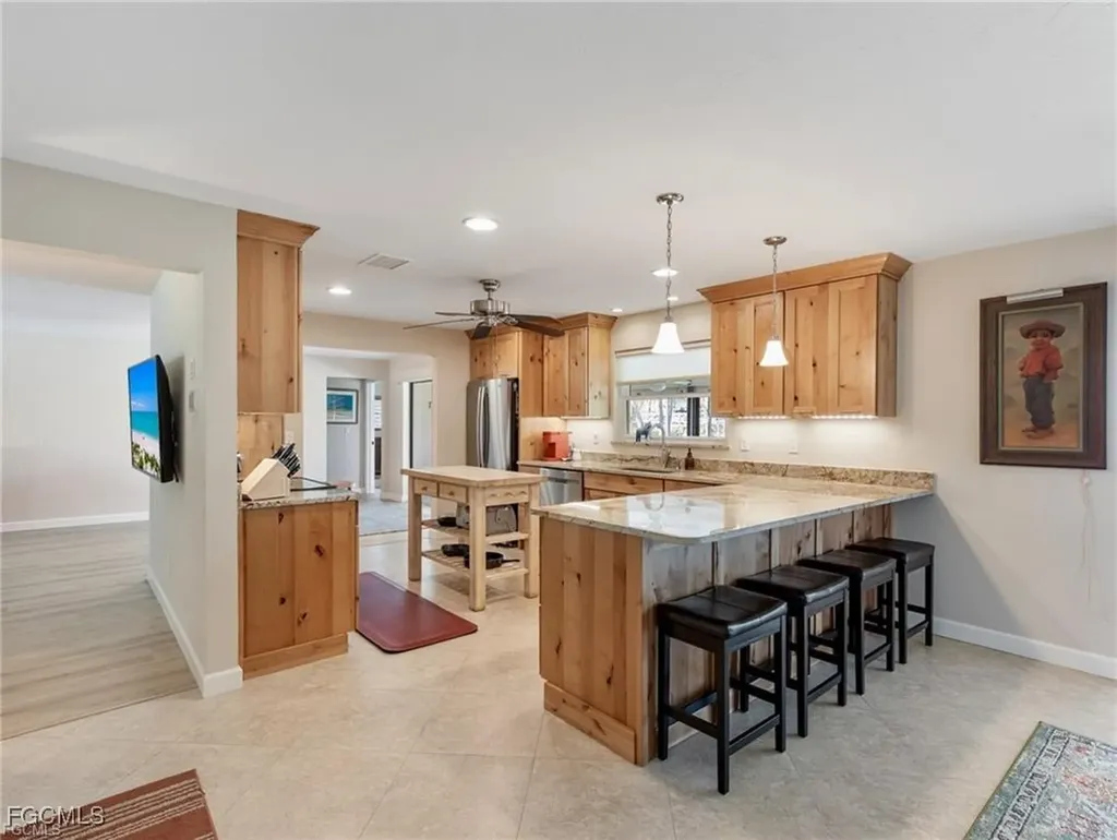 450 Keenan Avenue Fort Myers FL 33919