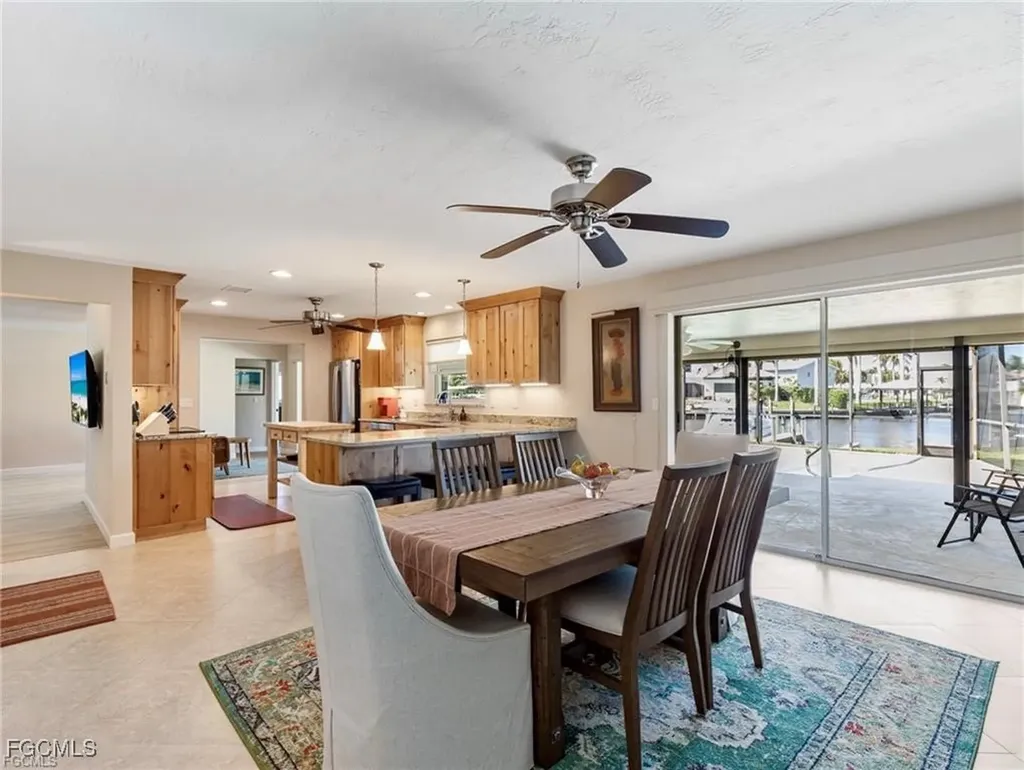 450 Keenan Avenue Fort Myers FL 33919