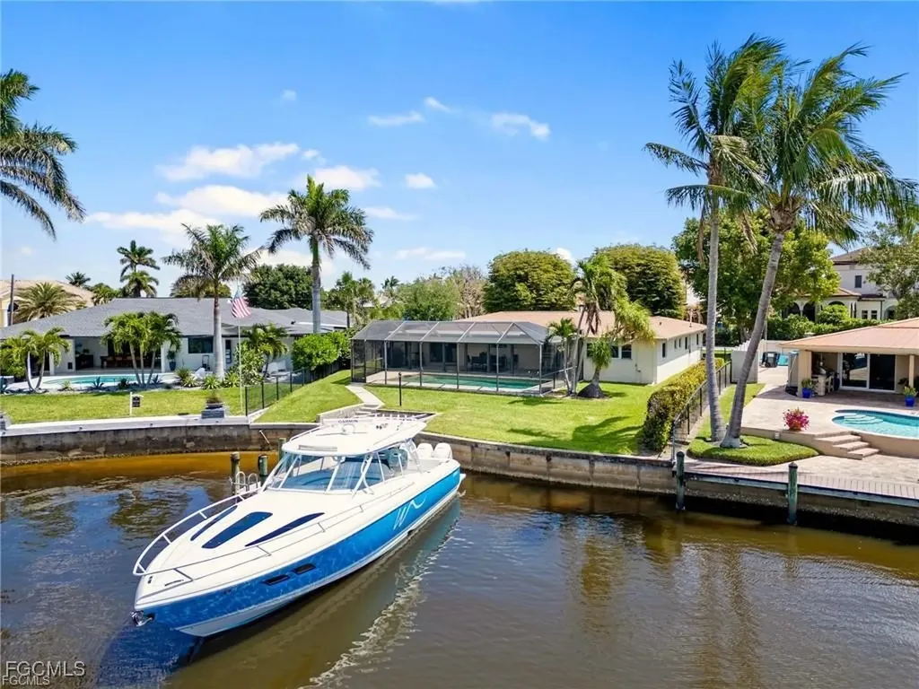 450 Keenan Avenue Fort Myers FL 33919