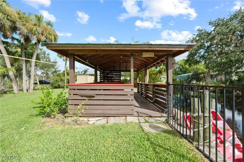 1981 Carbonata Drive Alva FL 33920