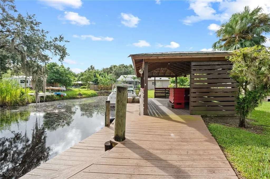 1981 Carbonata Drive Alva FL 33920