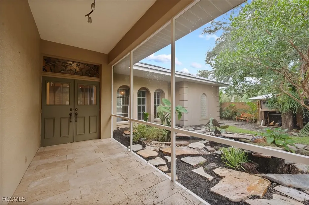 1981 Carbonata Drive Alva FL 33920