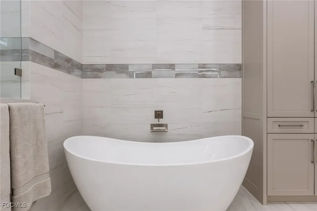 4030 Horse Creek Boulevard Fort Myers FL 33905