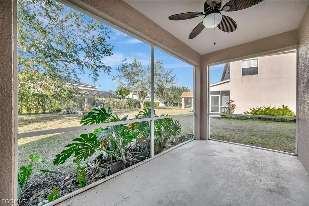 8860 Falcon Pointe Loop Fort Myers FL 33912
