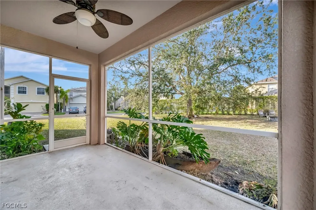 8860 Falcon Pointe Loop Fort Myers FL 33912