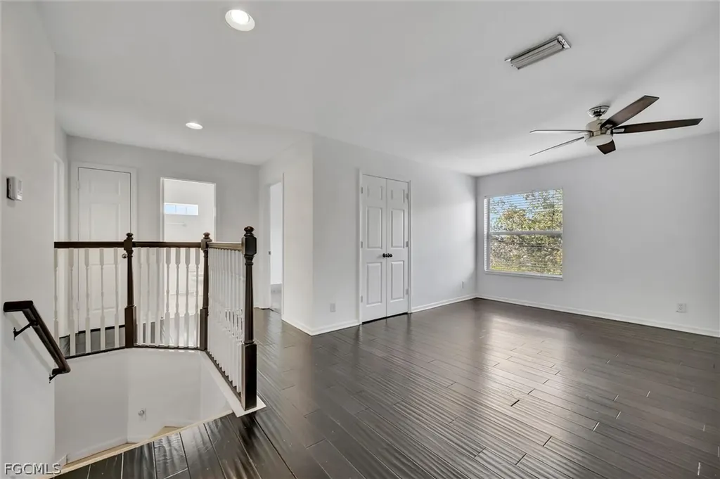 8860 Falcon Pointe Loop Fort Myers FL 33912