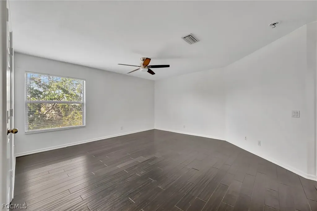 8860 Falcon Pointe Loop Fort Myers FL 33912