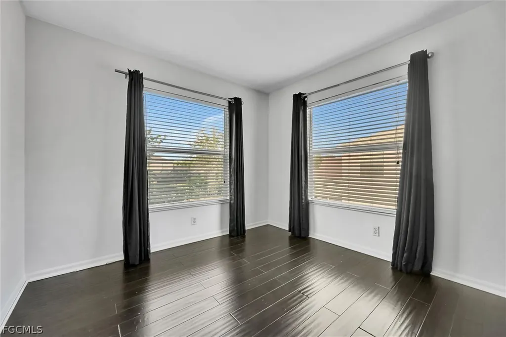 8860 Falcon Pointe Loop Fort Myers FL 33912