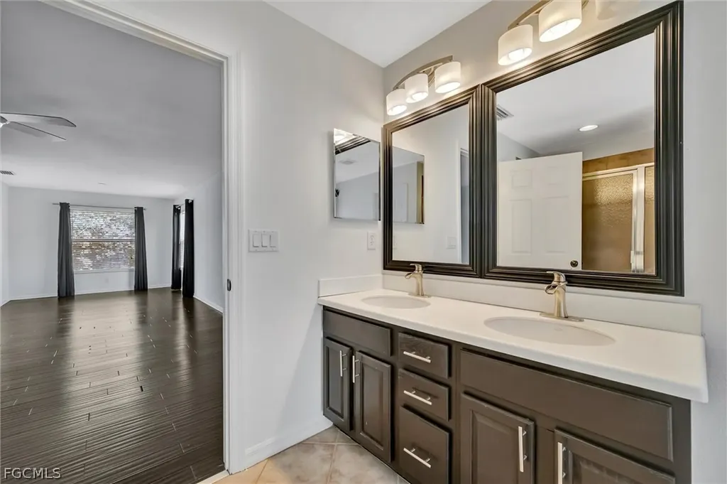 8860 Falcon Pointe Loop Fort Myers FL 33912