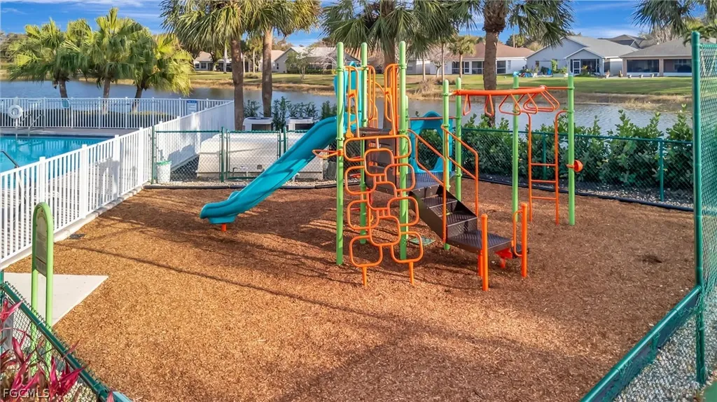 8860 Falcon Pointe Loop Fort Myers FL 33912