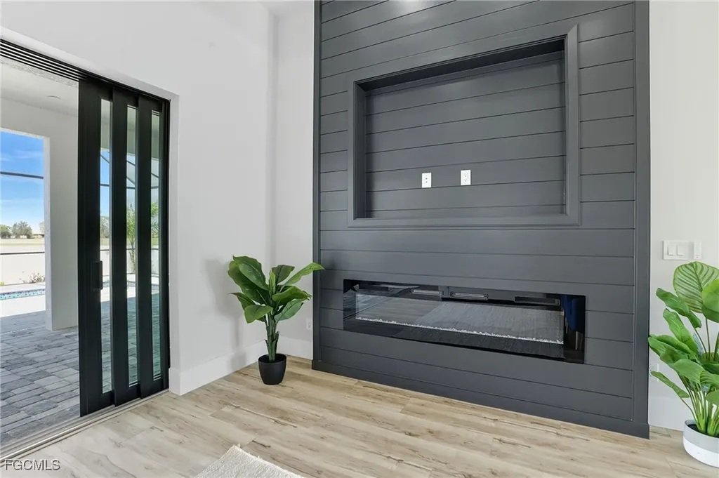 3417 Gulfstream Parkway Cape Coral FL 33993