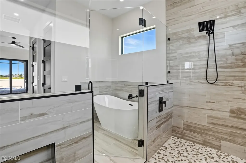 3417 Gulfstream Parkway Cape Coral FL 33993