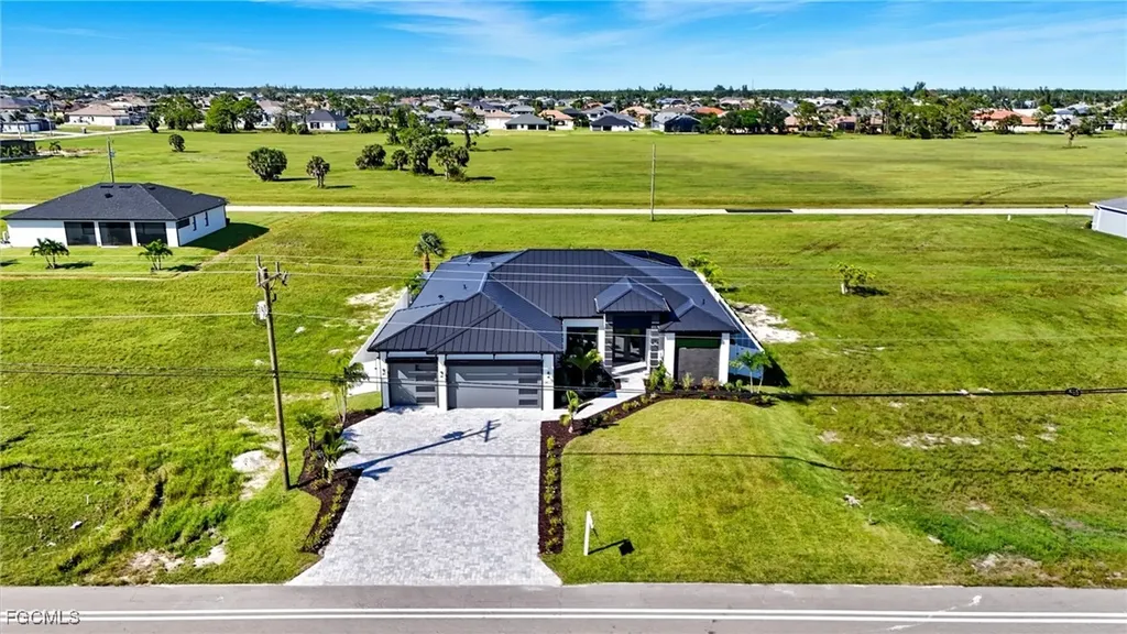 3417 Gulfstream Parkway Cape Coral FL 33993