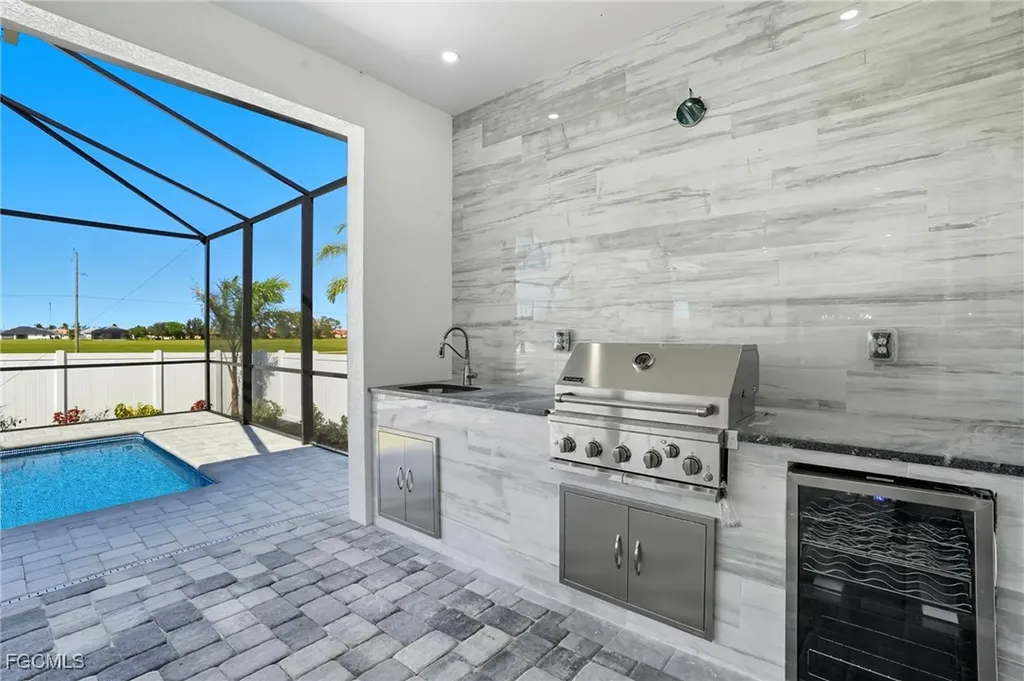 3417 Gulfstream Parkway Cape Coral FL 33993