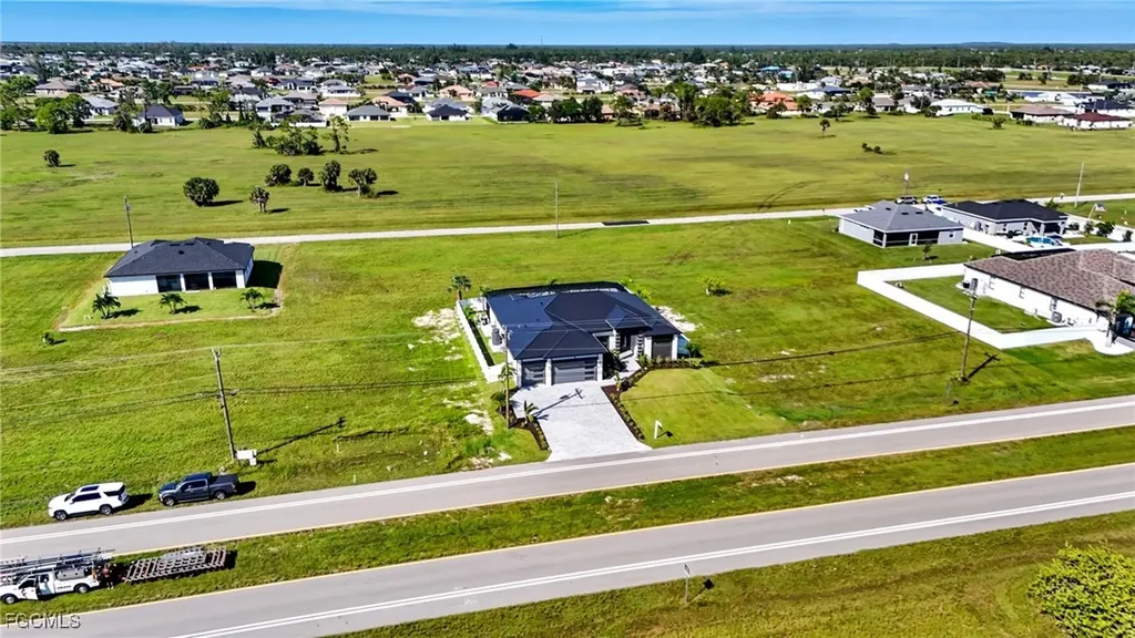 3417 Gulfstream Parkway Cape Coral FL 33993