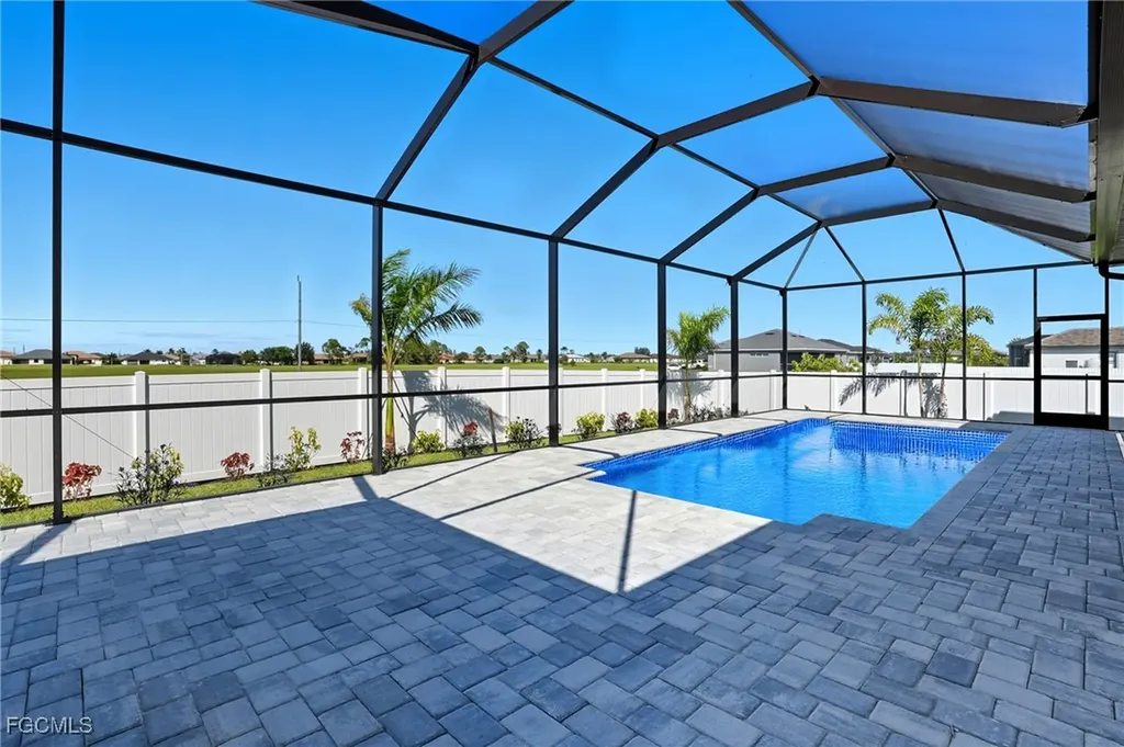 3417 Gulfstream Parkway Cape Coral FL 33993