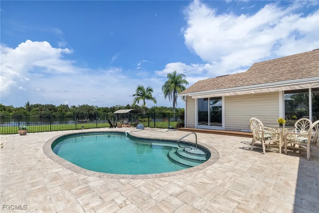 2110 Sebastian Court Alva FL 33920