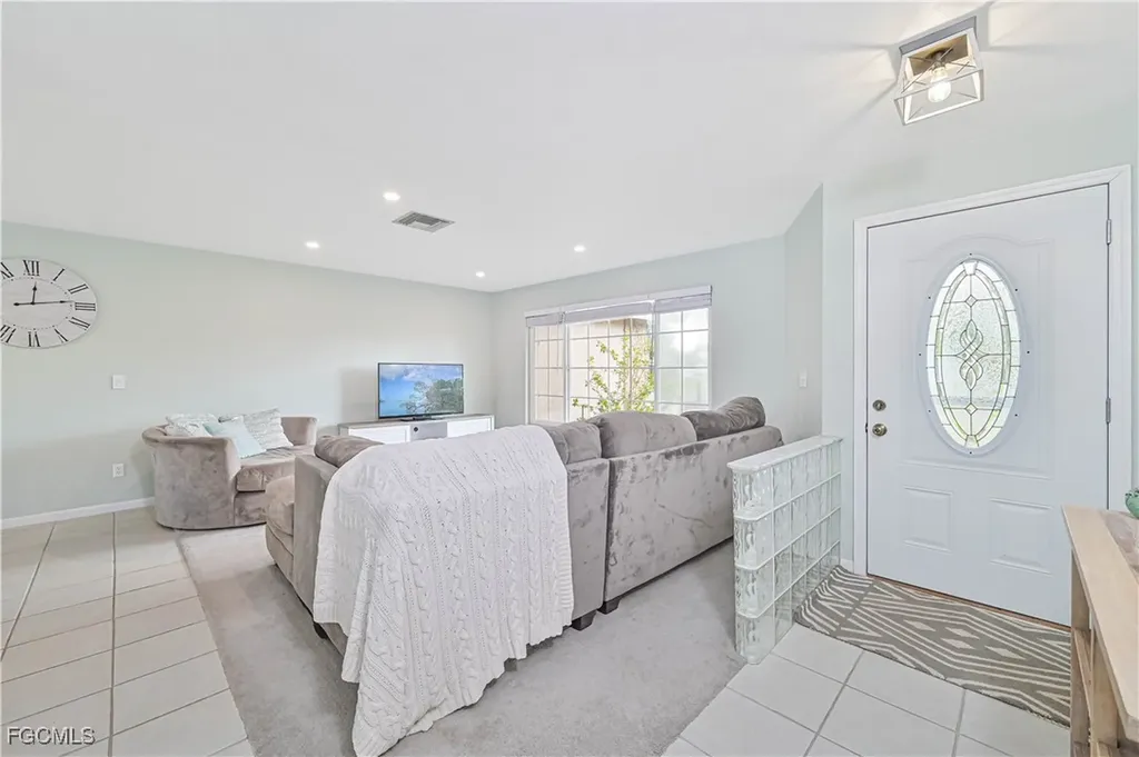 1462 N Larkwood Square Fort Myers FL 33919