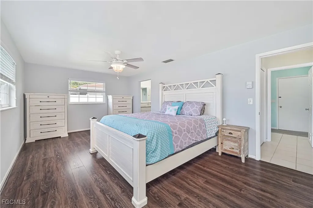 1462 N Larkwood Square Fort Myers FL 33919