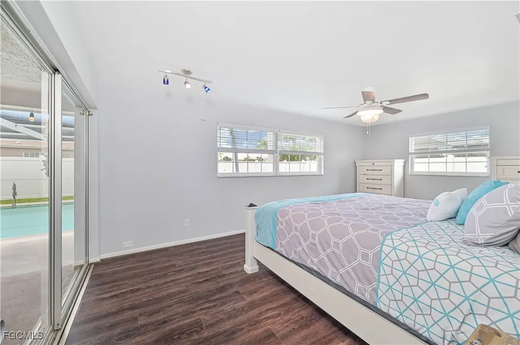 1462 N Larkwood Square Fort Myers FL 33919
