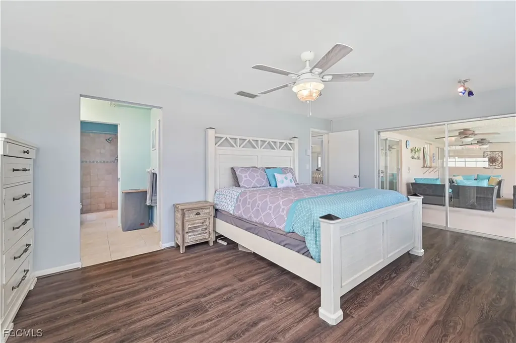 1462 N Larkwood Square Fort Myers FL 33919