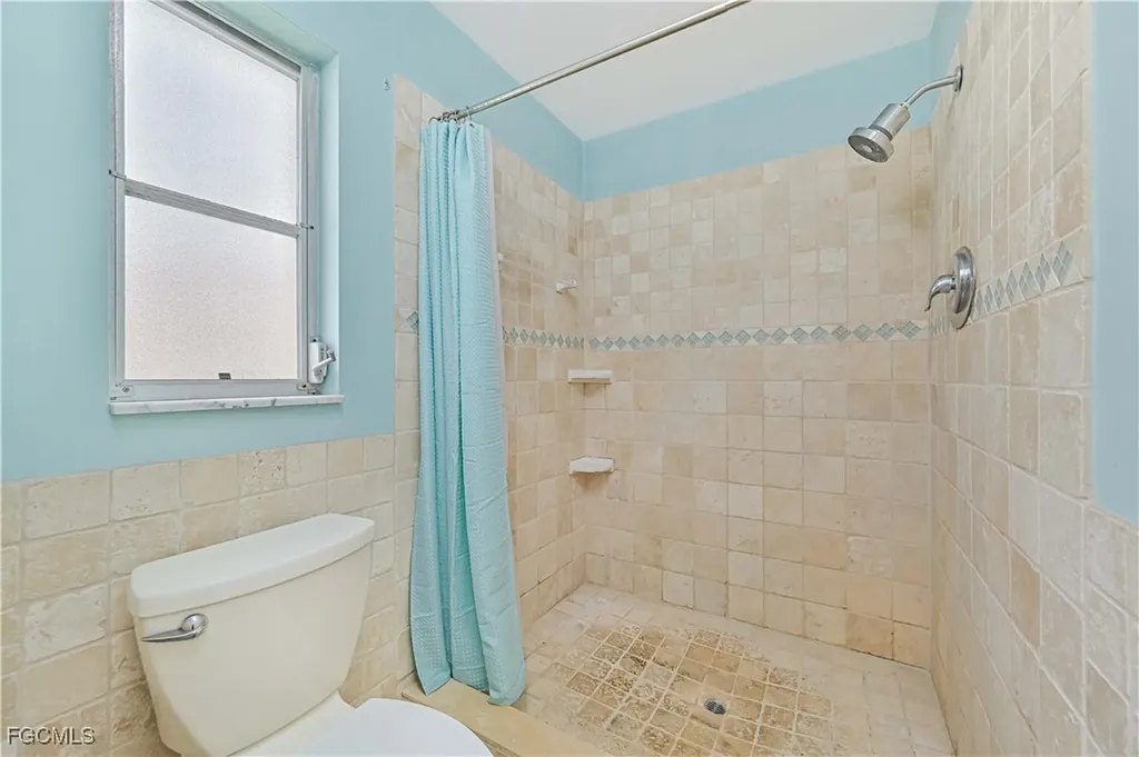 1462 N Larkwood Square Fort Myers FL 33919