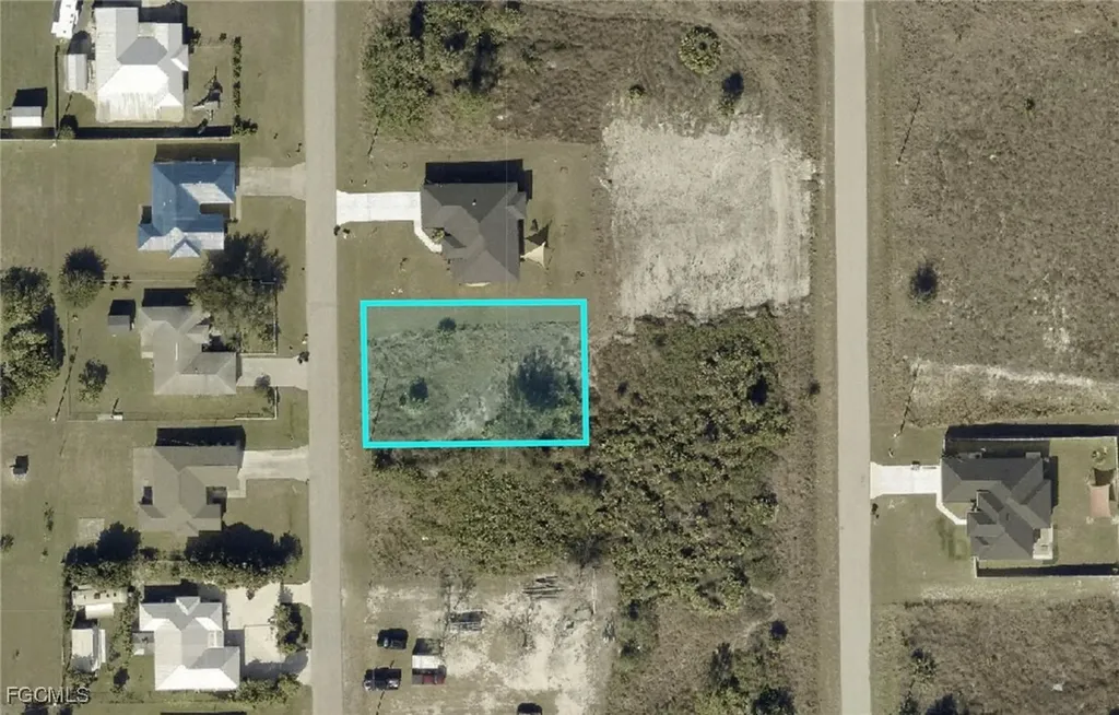 513 Thomas Sherwin Avenue S Lehigh Acres FL 33974