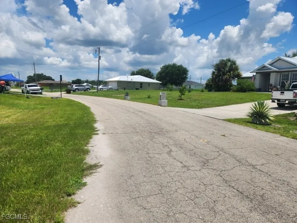 Saturn Court Labelle FL 33935