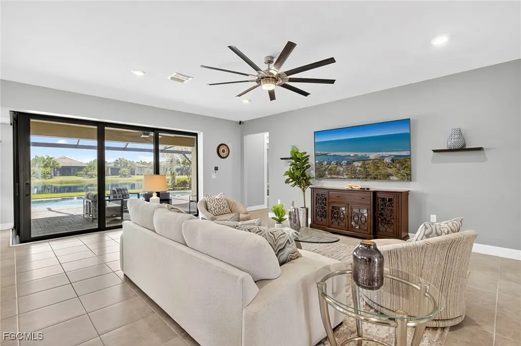 11283 Thurston Chase Fort Myers FL 33913