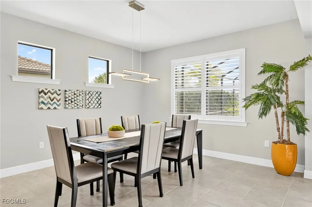 11283 Thurston Chase Fort Myers FL 33913