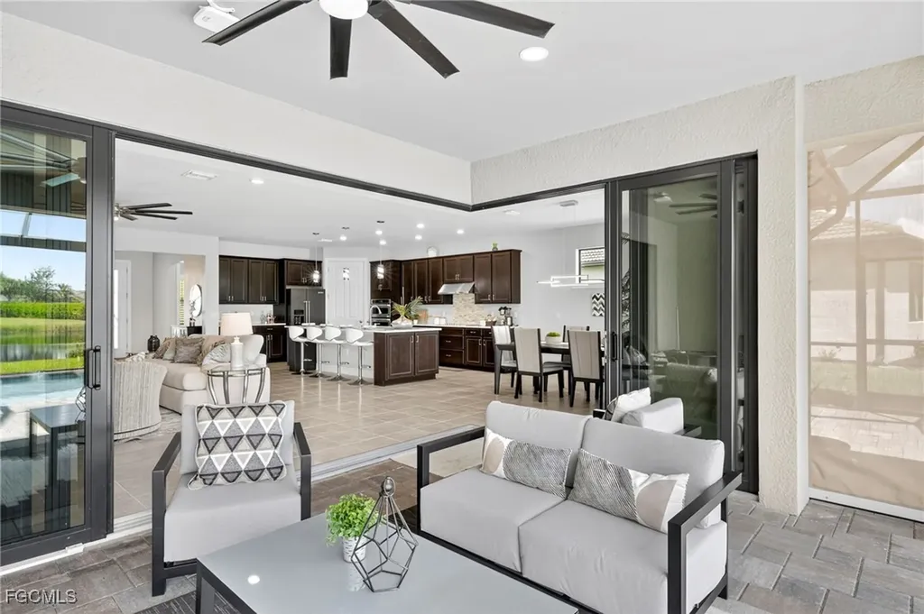 11283 Thurston Chase Fort Myers FL 33913