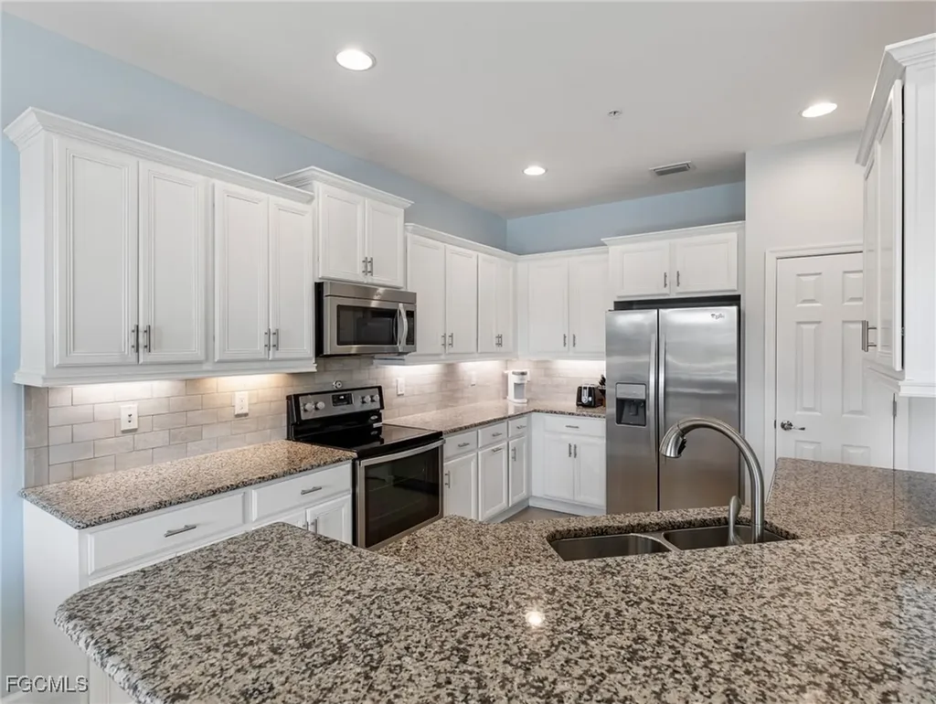 10260 Glastonbury Circle Fort Myers FL 33913