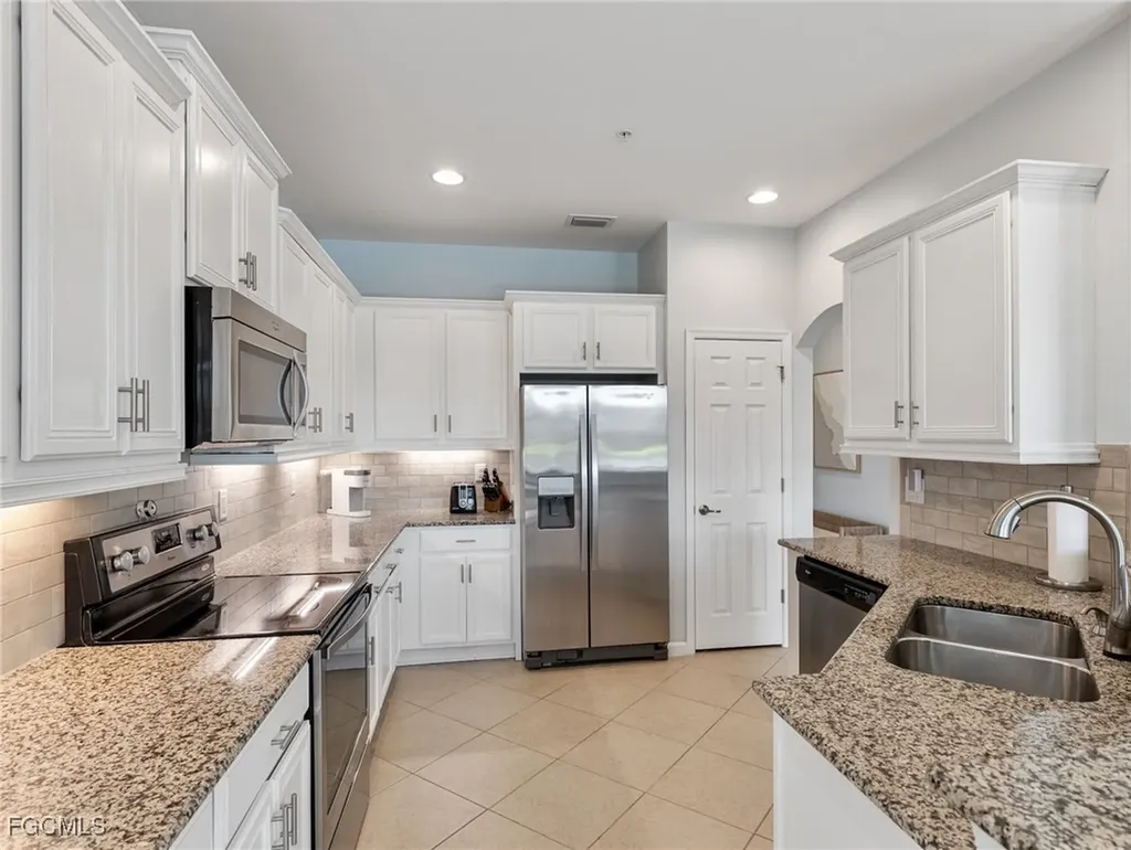 10260 Glastonbury Circle Fort Myers FL 33913