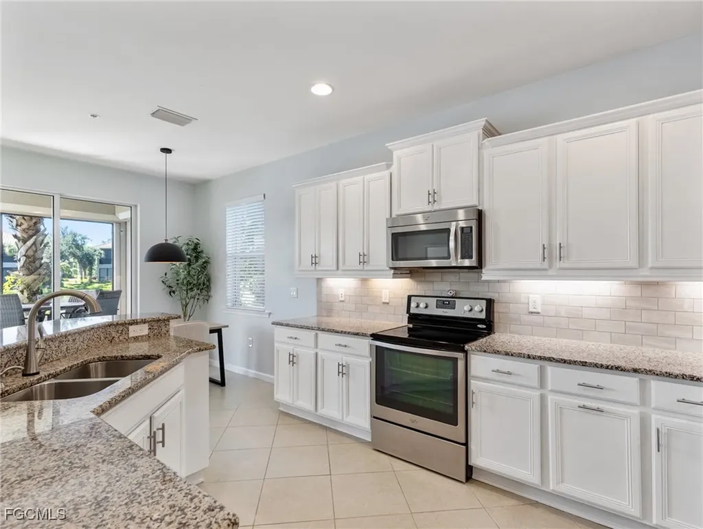 10260 Glastonbury Circle Fort Myers FL 33913