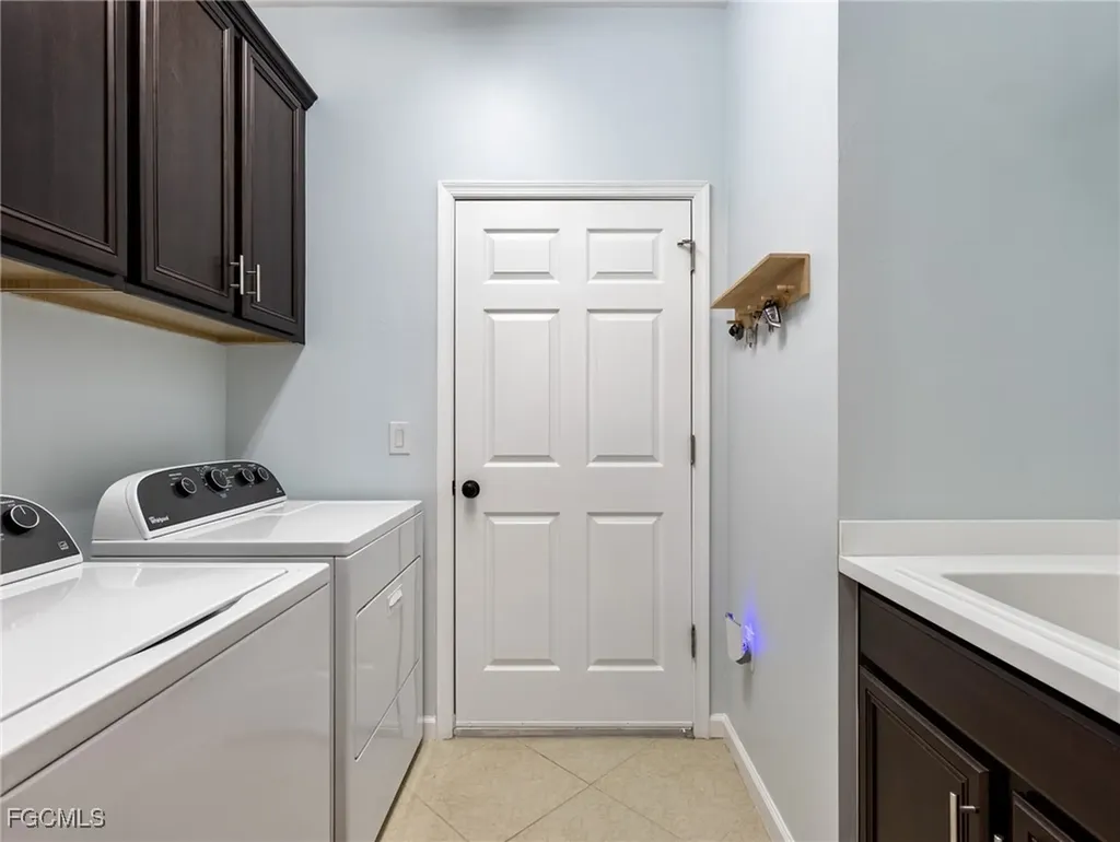 10260 Glastonbury Circle Fort Myers FL 33913