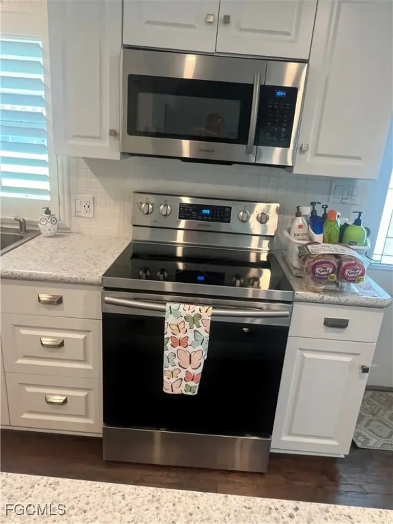 3142 Mercury Lane North Fort Myers FL 33903