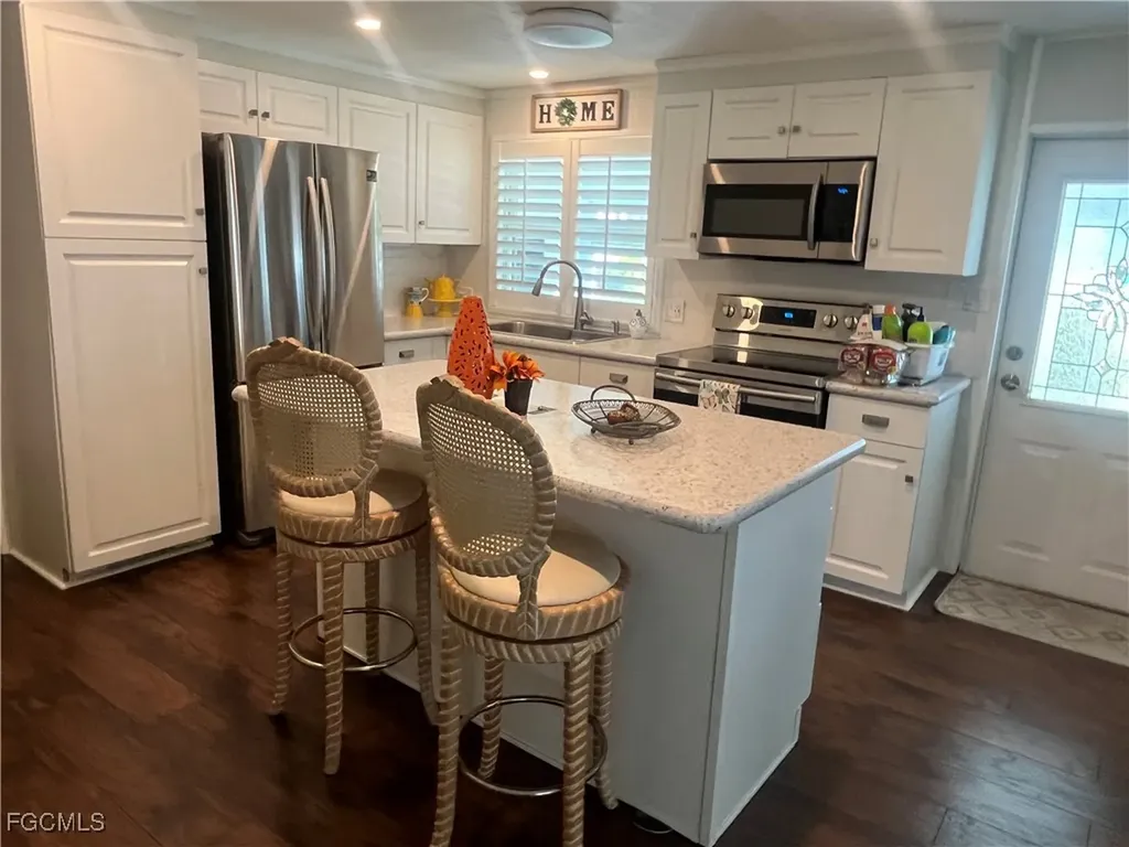 3142 Mercury Lane North Fort Myers FL 33903